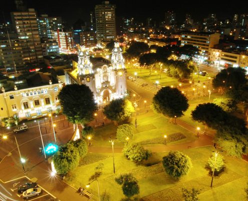 Der Parque Kennedy in Miraflores – Limas moderne Seite