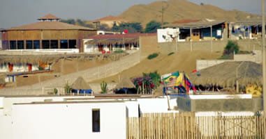 Surfparadies und Geisterstadt: Lobitos