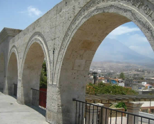 Mirador de Yanahuara: Ein Fenster zur Stadt der Vulkane