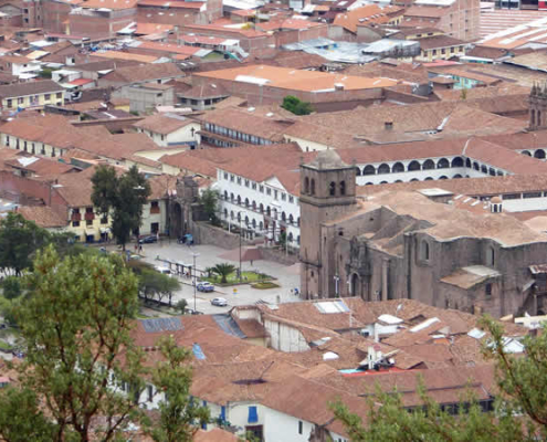 Die Plaza San Francisco in Cusco: Ein Ort voller Geschichte, Kultur und Natur