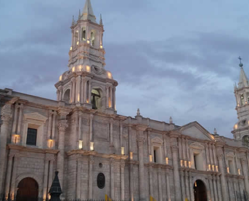 Basílica Catedral de Arequipa – Neoklassizistische Pracht am Rand des Vulkantals