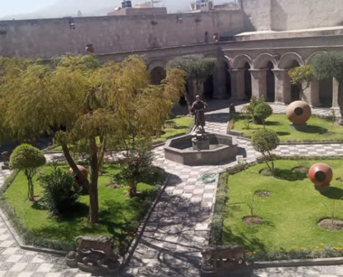 Complejo San Francisco – Convento, iglesia y museo en Arequipa