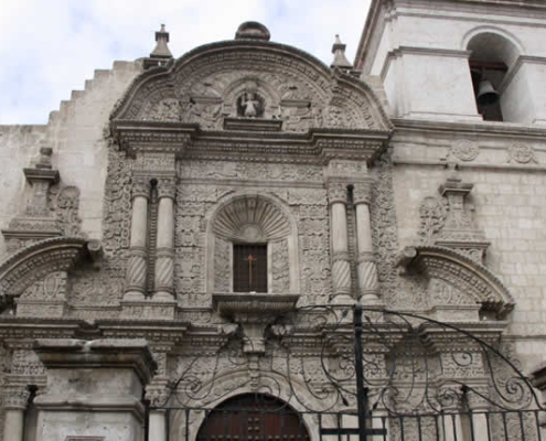 Iglesia de La Compañía – Barocke Meisterwerke im Herzen von Arequipa