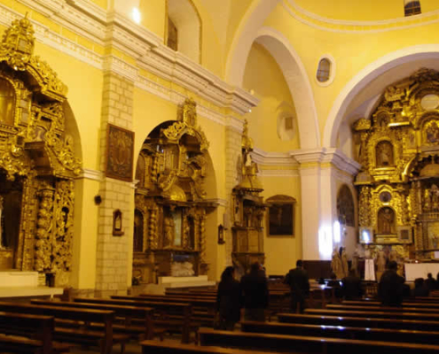 Kirche Santo Domingo – Barocke Pracht und mystische Geschichte im Herzen von Ayacucho
