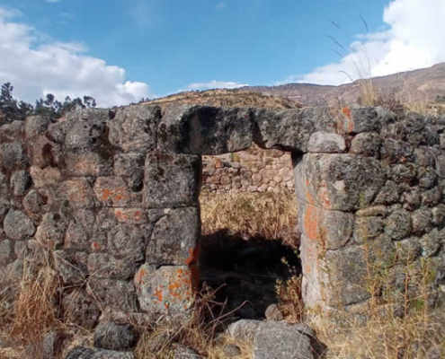 Archäologische Stätte von Chillwamarka – Ñaupallaccta: Prä-Inka-Zitadelle auf den Gipfeln des San Pedro