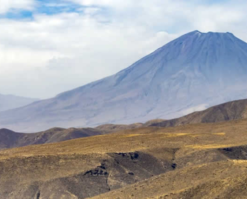 Vulkan Misti – Das majestätische Wahrzeichen von Arequipa