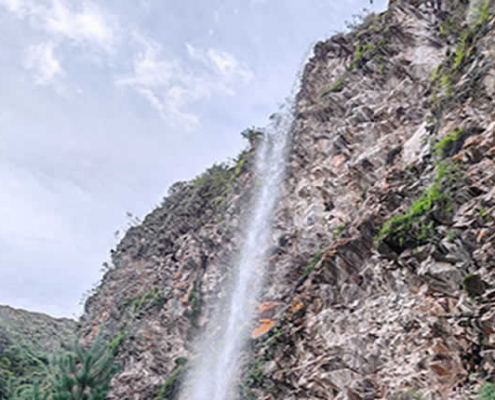 Potrero Wasserfall: 70-Meter-Kaskade, Andenwald & Panoramapfad zum Apu Razuhuillca