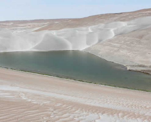 Oasis de La Joya: Kristallklare Lagune im Dünenmeer von Arequipa