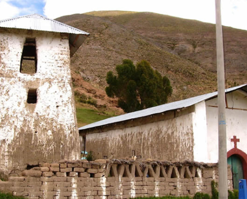 Capilla Pentecostés Esmeralda – einsame Landkapelle im Hochland von Azángaro