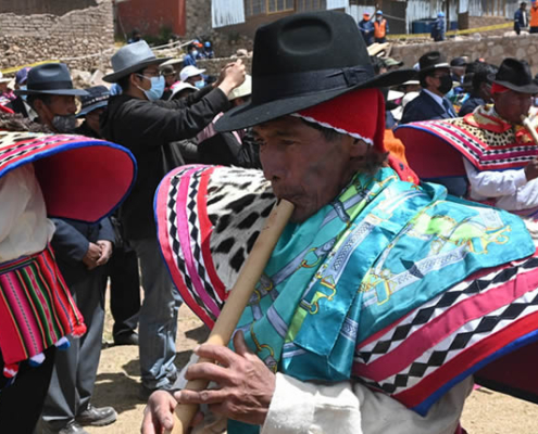 Fest der Kreuzerhöhung (Exaltación de la Santa Cruz / Orqo Phista) in Juli