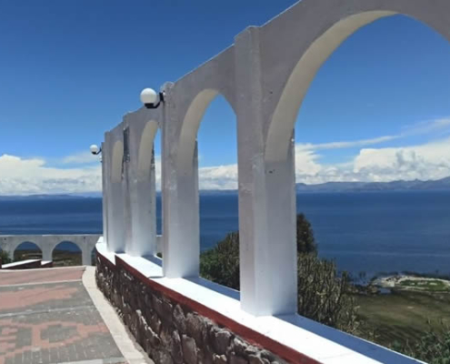 Mirador Jaquepata en Pomata: balcón del Altiplano