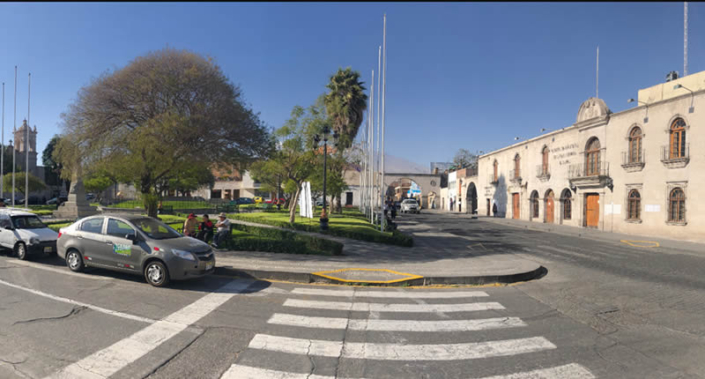 Plaza de Cayma en Arequipa: Plaza histórica con vista al Misti