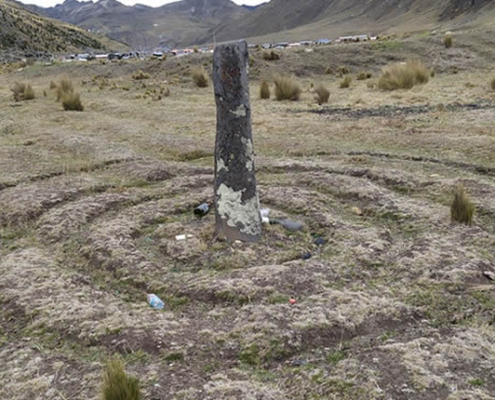 Archäologische Stätte Muyu Muyu Aymaña – Andenes Felsheiligtum und Hochlandökosystem in Corani