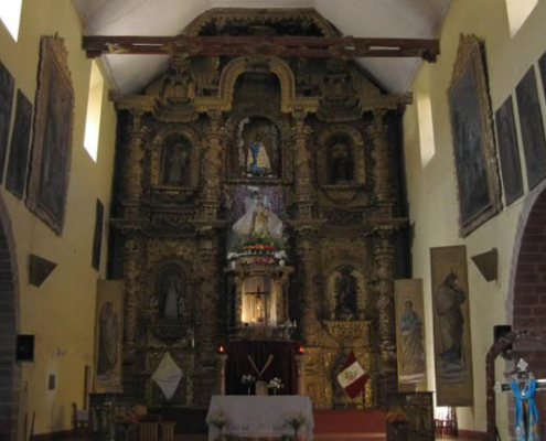 Templo Santiago Apóstol en Huancané: iglesia barroca del Altiplano