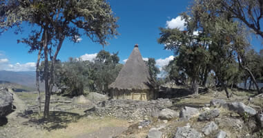 Kuelap Hütten
