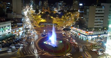 Miraflores bei Nacht