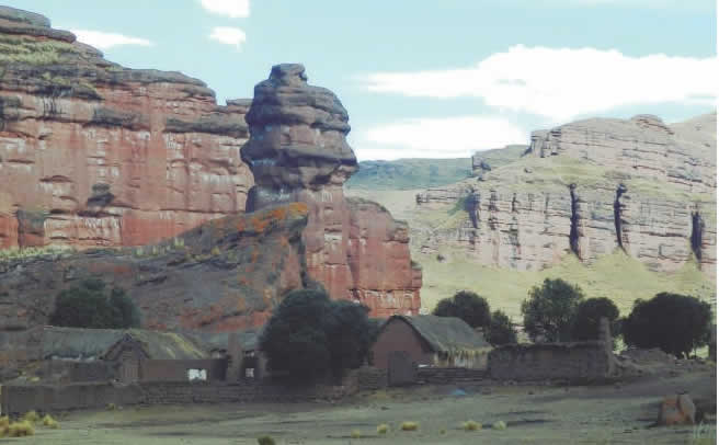 La formación roja de Tinajani