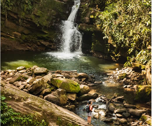 Cascada El León liegt im Caserío Yezú