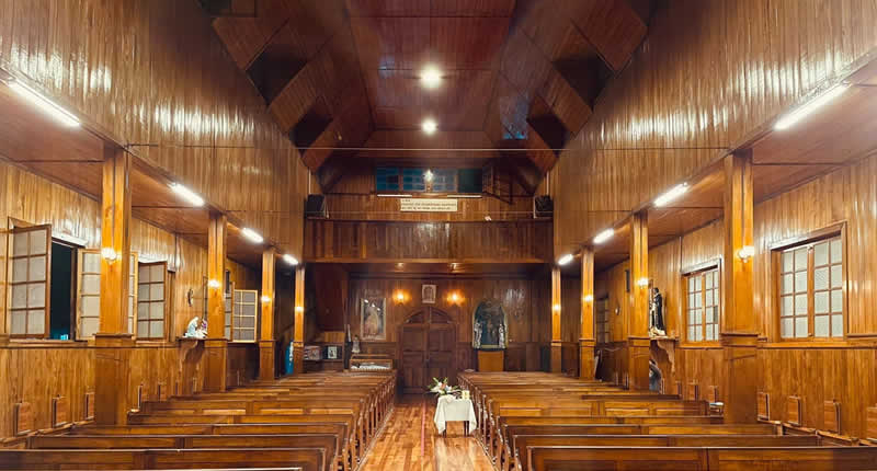  Iglesia Matriz Santa Rosa de Oxapampa
