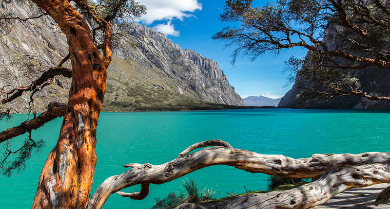 Laguna Chinancocha (Llanganuco): Smaragdgrünes Hochlandjuwel im Huascarán-Nationalpark