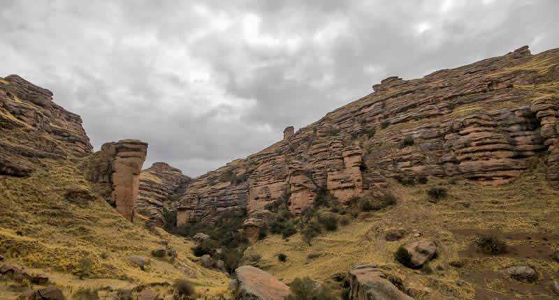 Paraíso Natural de Keñuacuyo cerca de Ayaviri en el altiplano de Puno