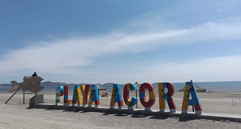Playa Acora de Surupa Pataza: amplia playa cerca de Ácora en el lago Titicaca