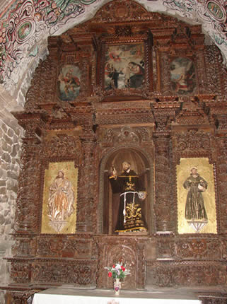 Interior de la iglesia San Pedro Mártir
